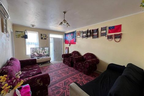 Photo of property in 3/2 Browns Road, Manurewa, Auckland, 2102