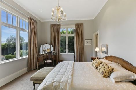 Photo of property in 12 Carlton Gore Road, Roseneath, Wellington, 6011