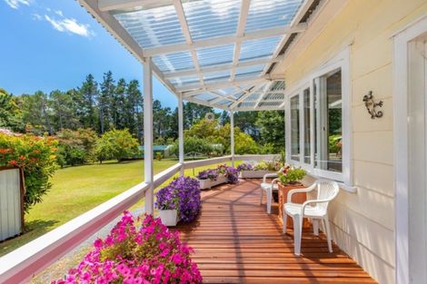 Photo of property in 704 State Highway 1, Wellsford, 0975