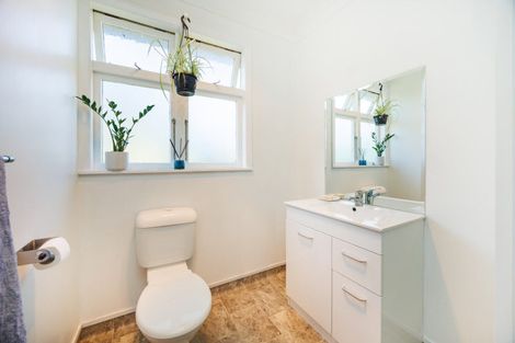 Photo of property in 87 Florence Avenue, Palmerston North, 4414
