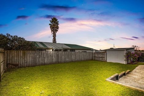 Photo of property in 1/21 Solveig Place, Randwick Park, Auckland, 2105
