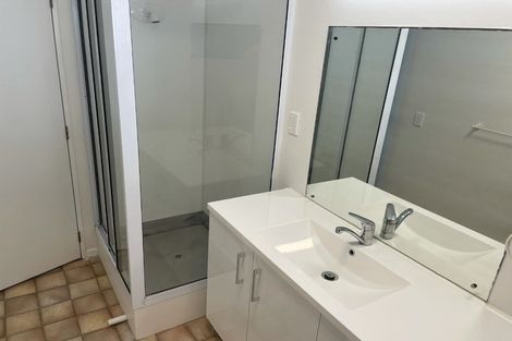 Photo of property in 2/14 Rakaia Rise, Clover Park, Auckland, 2019