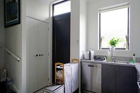 Photo of property in 4 Kauamo Close, Waiwhetu, Lower Hutt, 5010