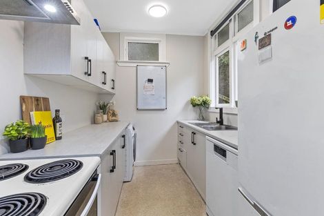 Photo of property in 49 Adams Terrace, Aro Valley, Wellington, 6021