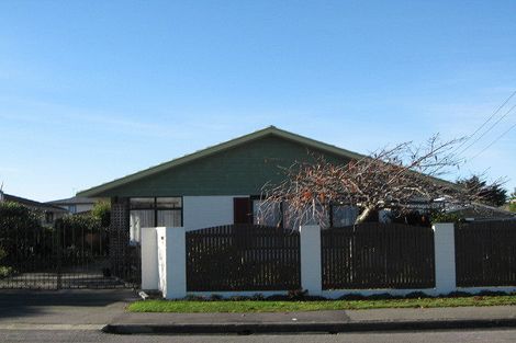 Photo of property in 130 Bower Avenue, New Brighton, Christchurch, 8083