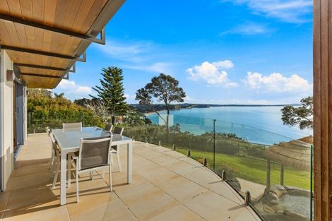 Photo of property in 30 Cliff Road, Torbay, Auckland, 0630