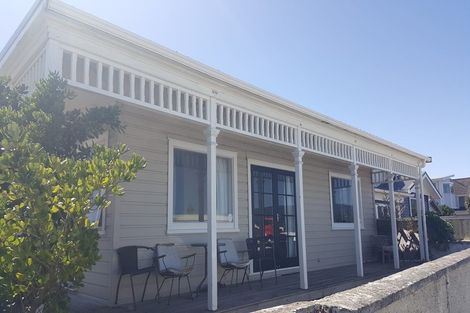 Photo of property in 235 The Esplanade, Petone, Lower Hutt, 5012