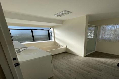 Photo of property in 5 Oreti Place, Clover Park, Auckland, 2019