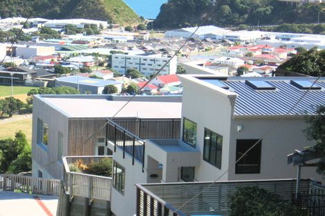 Photo of property in 135a Seatoun Heights Road, Miramar, Wellington, 6022