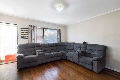Photo of property in 4/263 Blockhouse Road, Avondale, Auckland, 0600