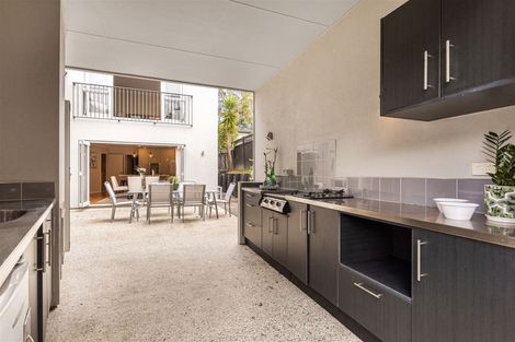 Photo of property in 30c Marine Parade, Mellons Bay, Auckland, 2014