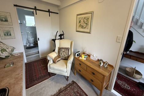 Photo of property in 2/15 Louise Place, Browns Bay, Auckland, 0630