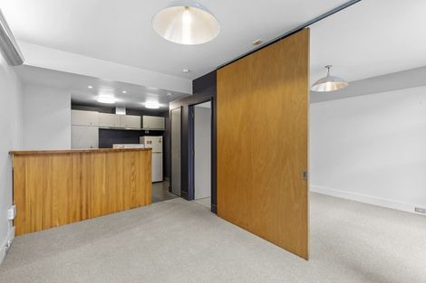 Photo of property in St Pauls Apartments, 42/43 Mulgrave Street, Thorndon, Wellington, 6011