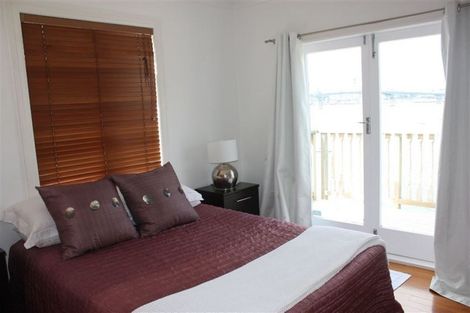 Photo of property in 15-17 Awanui Street, Birkenhead, Auckland, 0626