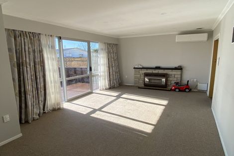 Photo of property in 14 Pryce Place, Silverdale, Hamilton, 3216