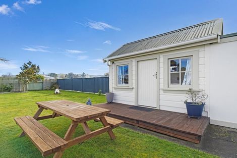 Photo of property in 18 Bell Street, Otane, 4202