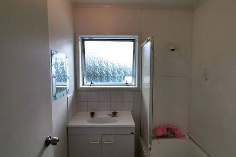 Photo of property in 73 Chichester Drive, Rosehill, Papakura, 2113