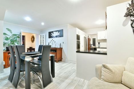 Photo of property in 6 Coral Court, Gulf Harbour, Whangaparaoa, 0930