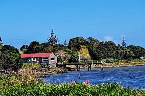 Photo of property in 134 Maunsell Road, Port Waikato, Tuakau, 2695