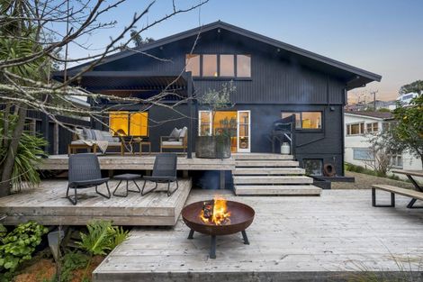 Photo of property in 24 Sylvan Avenue, Northcote, Auckland, 0627