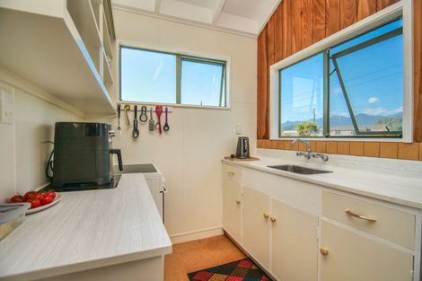 Photo of property in 10 Rotten Row, Charleston, Cape Foulwind, 7892