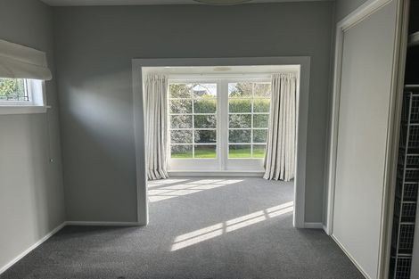 Photo of property in 172 Weston Road, St Albans, Christchurch, 8052
