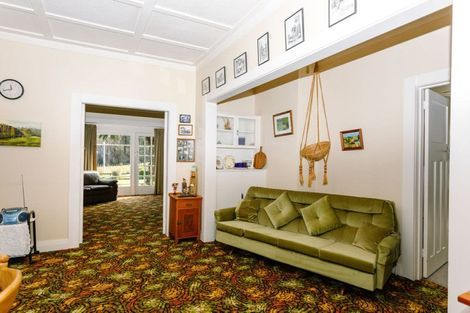 Photo of property in 36 Riverdale Road, Dannevirke, 4930