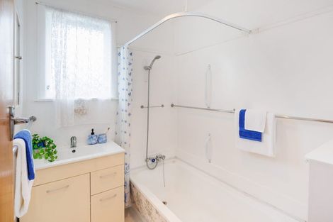 Photo of property in 5 Kaituna Street, Milson, Palmerston North, 4414