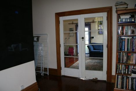 Photo of property in 143 Wadestown Road, Wadestown, Wellington, 6012