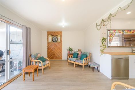 Photo of property in 128 High Street, Bulls, 4818