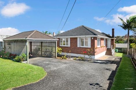 Photo of property in 2/2 Napoleon Avenue, Milford, Auckland, 0620