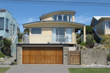 Photo of property in 378 Marine Parade, South New Brighton, Christchurch, 8062