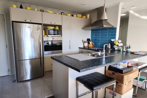 Photo of property in 21 Rainey Crescent, Papamoa Beach, Papamoa, 3118