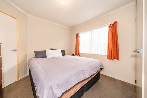 Photo of property in 32 Aniseed Grove, Timberlea, Upper Hutt, 5018