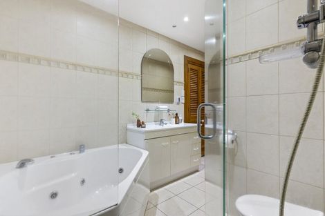 Photo of property in 54 Sarsfield Street, Herne Bay, Auckland, 1011