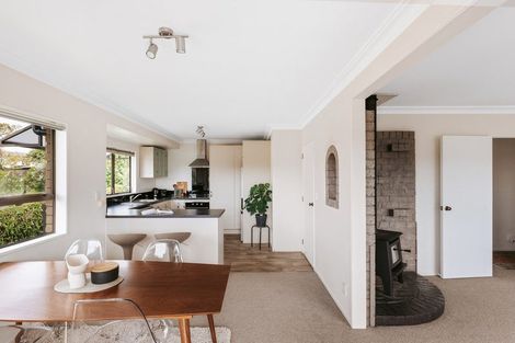 Photo of property in 73 Sutherland Road, Brookfield, Tauranga, 3110