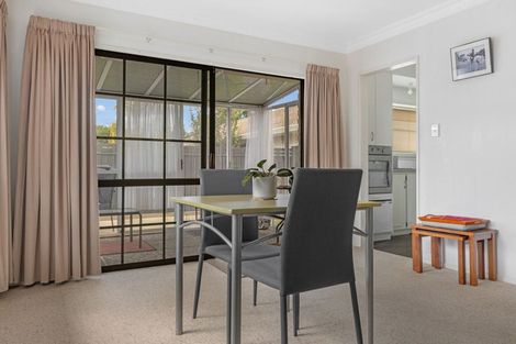 Photo of property in 146 Victoria Street, Cambridge, 3434