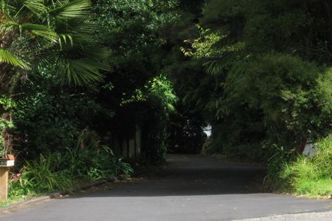 Photo of property in 2/225 Beach Haven Road, Beach Haven, Auckland, 0626