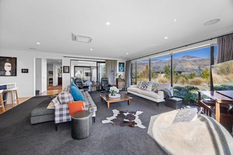Photo of property in 5 Clearview Street, Wanaka, 9305
