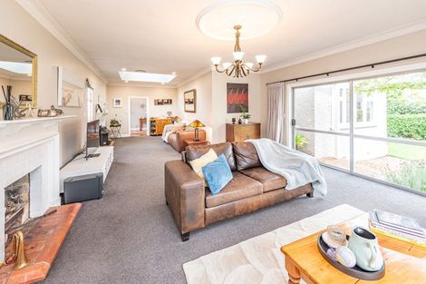 Photo of property in 17 Kent Road, Saint Johns Hill, Whanganui, 4501