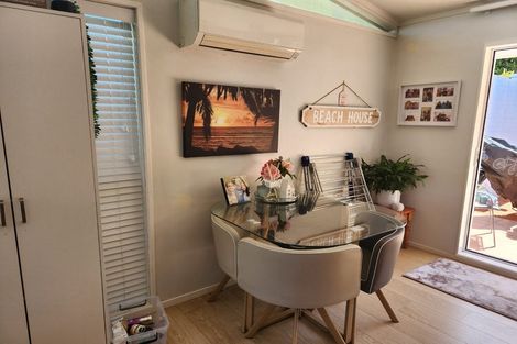 Photo of property in 1/38 William Souter Street, Forrest Hill, Auckland, 0620