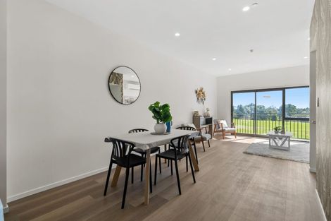 Photo of property in 3/22 Cherry Tree Place, Massey, Auckland, 0614