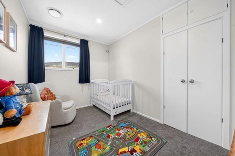 Photo of property in 2 Philip Street, Carterton, 5713