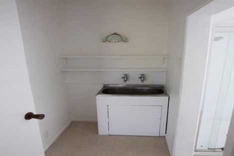 Photo of property in 15b Chetwode Grove, Newlands, Wellington, 6037