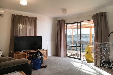 Photo of property in 30 Penion Drive, Flat Bush, Auckland, 2023