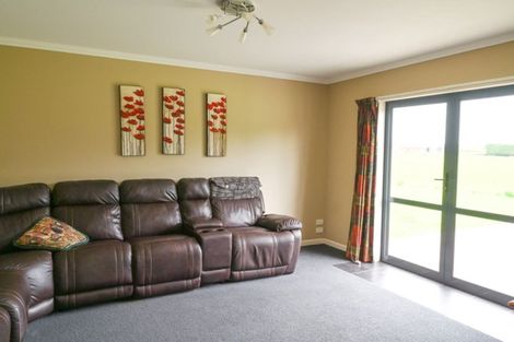 Photo of property in 397 Old Port Road, Warepa, Balclutha, 9273