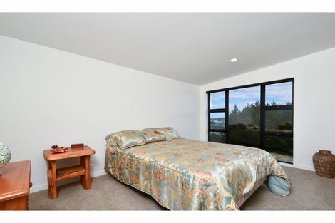 Photo of property in 911 Old North Road, Waimauku, 0882