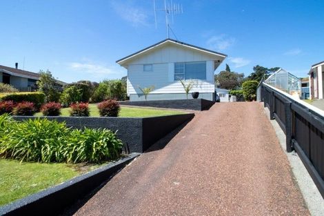 Photo of property in 32 Treadwell Street, Springvale, Whanganui, 4501