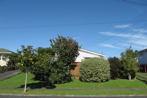 Photo of property in 2/43 Portadown Avenue, Pakuranga Heights, Auckland, 2010