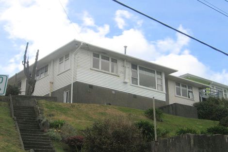 Photo of property in 117 Tauhinu Road, Miramar, Wellington, 6022